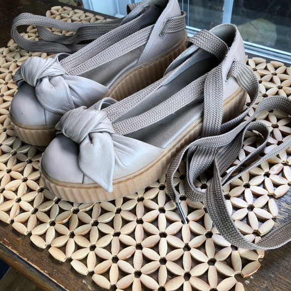 Fenty x Puma shoes size 7 - Picture 5 of 10